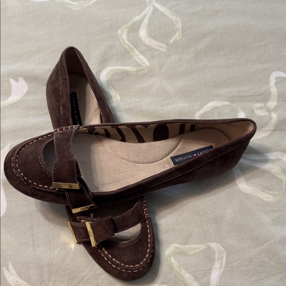 Tommy Hilfiger Women's Suede Brown Flats